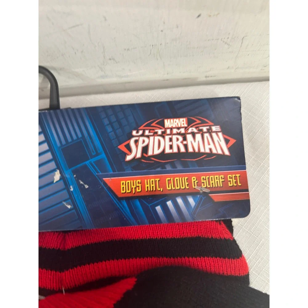 Marvel Spider-Man Hat Scarf Gloves Set OSFM Red Black Striped Boys Cold Weather
